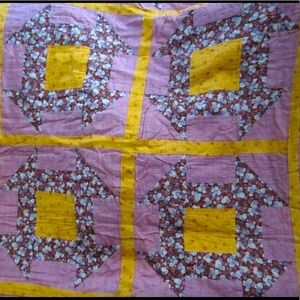 Vintage Patch Quilted Throw 30x50 inches